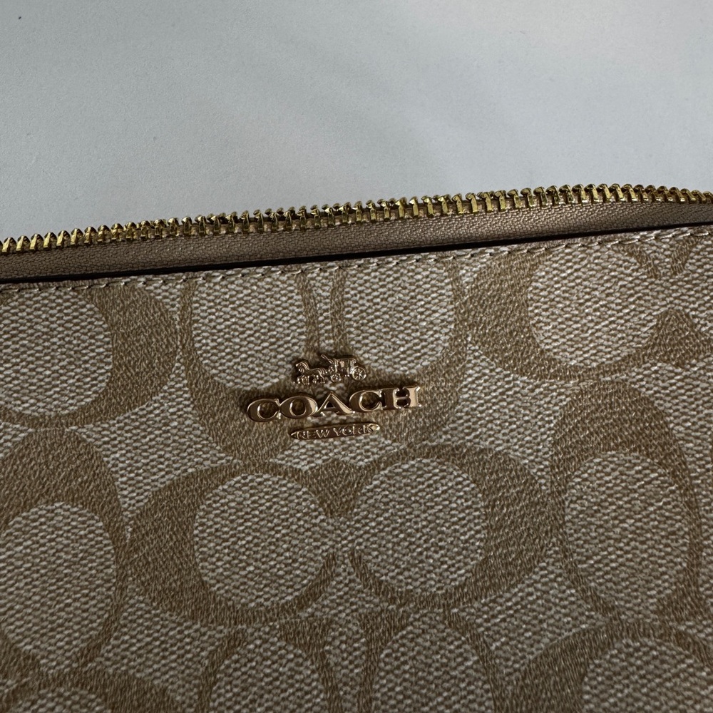 COACH Nolita 19 IN Blocked signature Canvas - Picture 4 of 8